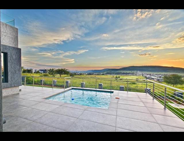 5 BEDROOM HOUSE FOR SALE IN EYE OF AFRICA